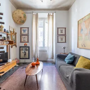 https://roma-retro-apartment-st-peter-vatican.it-romehotels.com