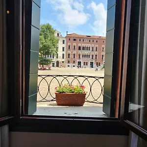 https://casanova.hotelslidodijesolo.com